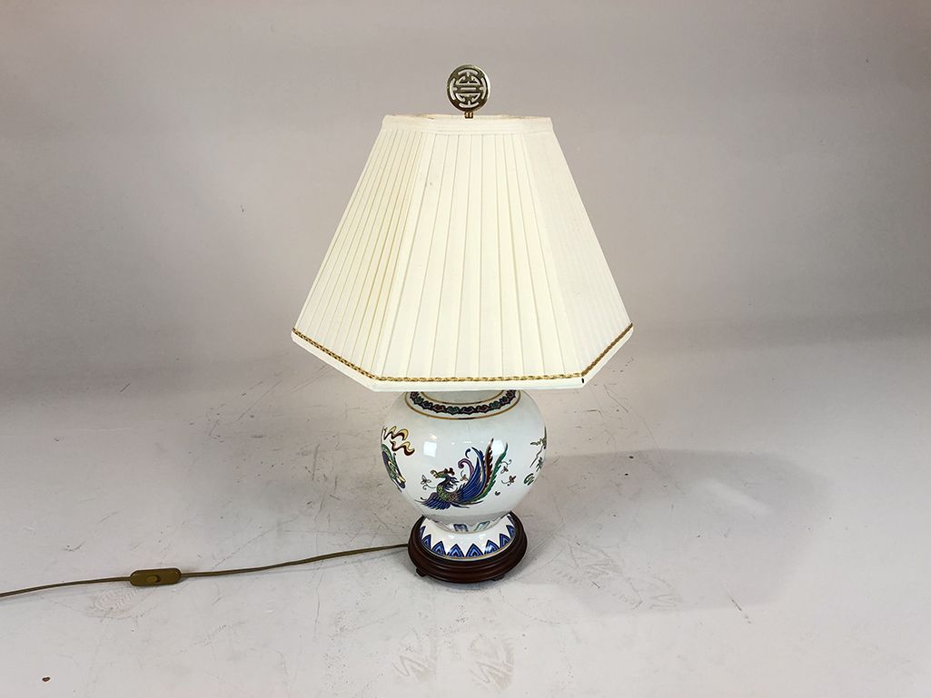 Foto Desk Lamp with Chinese Ornaments h63