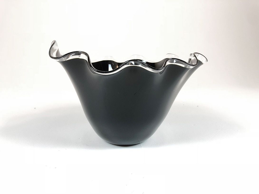 Foto Black Glass Bowl