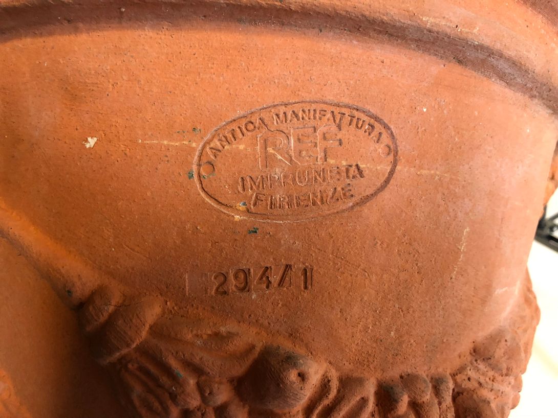 Foto Terracotta Flowerpot from Florence, Italy