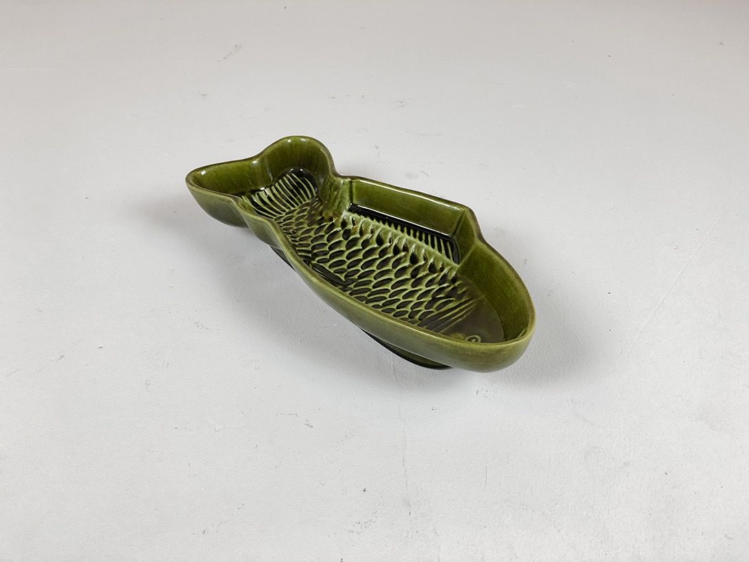 Foto Green Fish Shaped Bowl