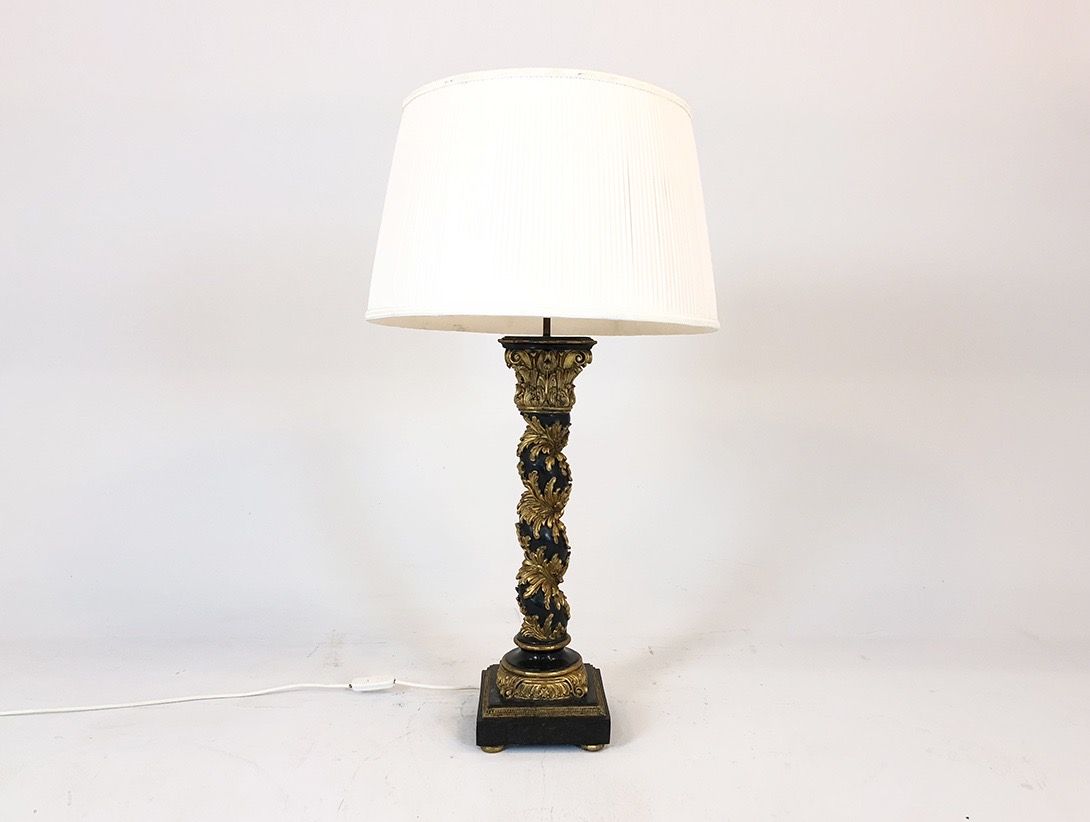 Foto Table Lamp with Baroque Volute Base France 1910 h87