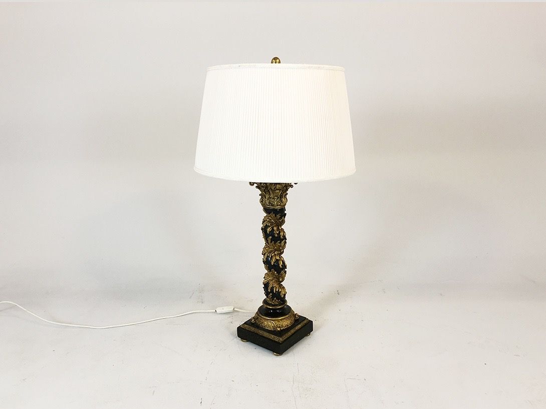Foto Table Lamp with Baroque Volute Base France 1910 h87