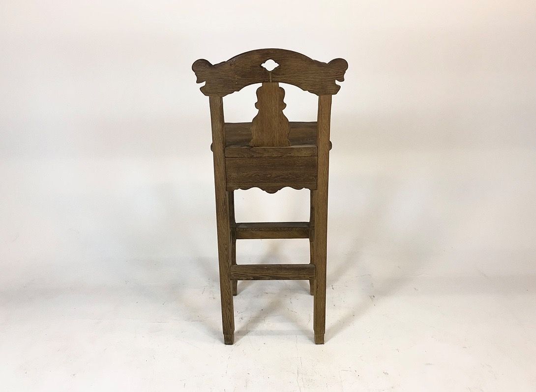Foto Wooden Bar Stool with Backrest