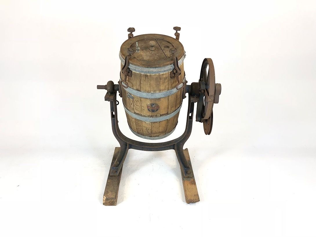 Foto Wooden Washing Machine Barrel