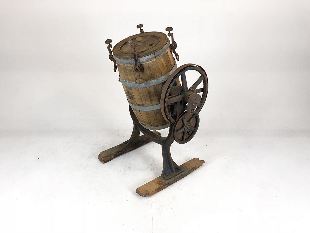 Foto Wooden Washing Machine Barrel