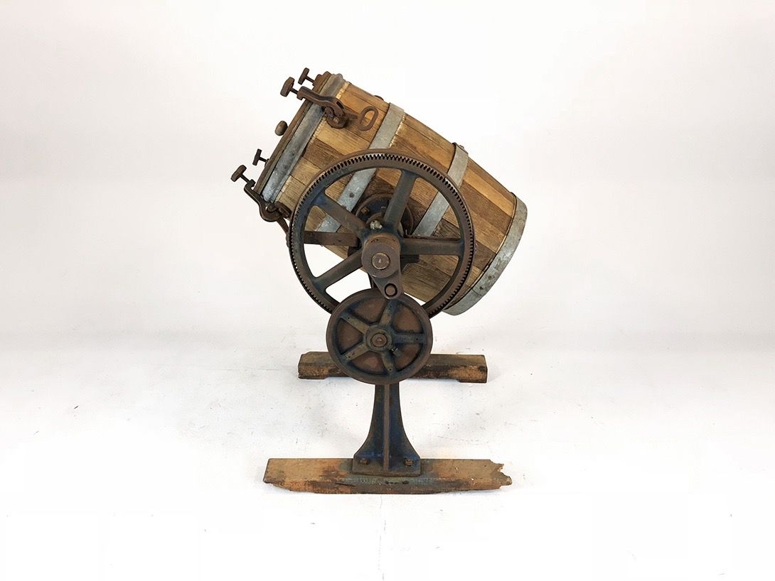 Foto Wooden Washing Machine Barrel