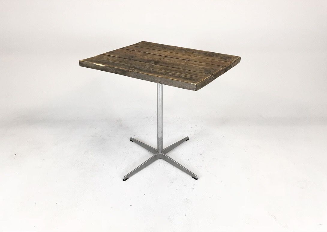 Foto Dark Brown Wooden Bistro Table on Metal Stand h72x80x64