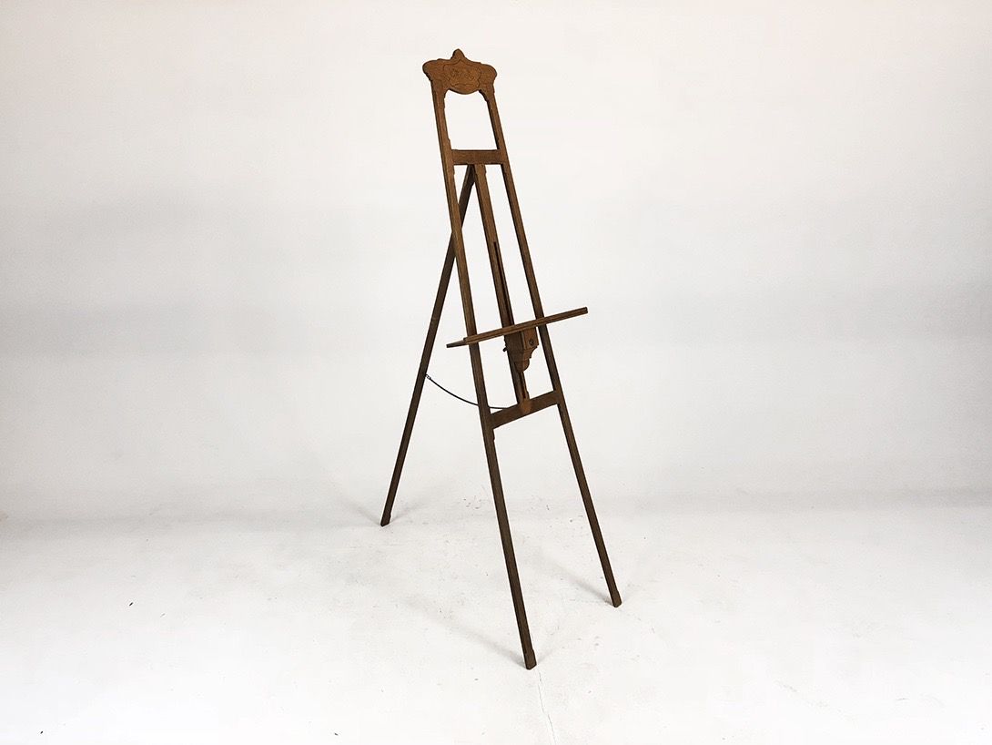Foto Wooden Easel