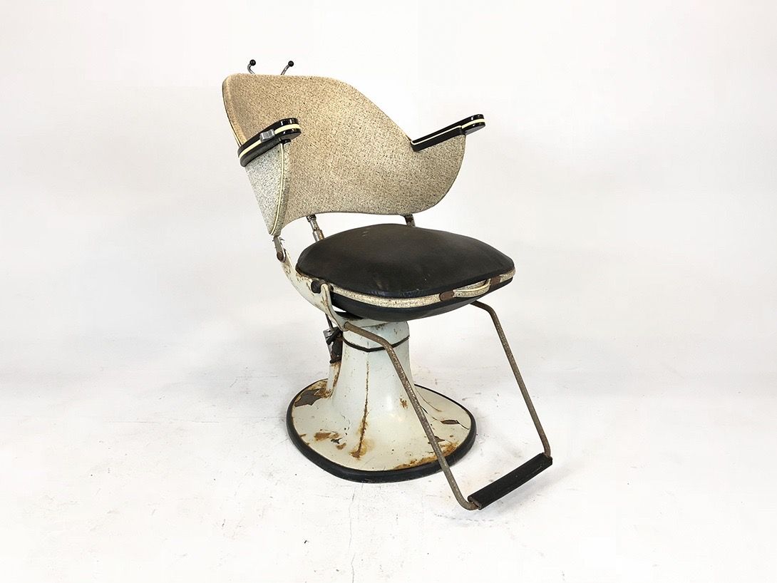 Foto Grey Barber Chair with Footrest