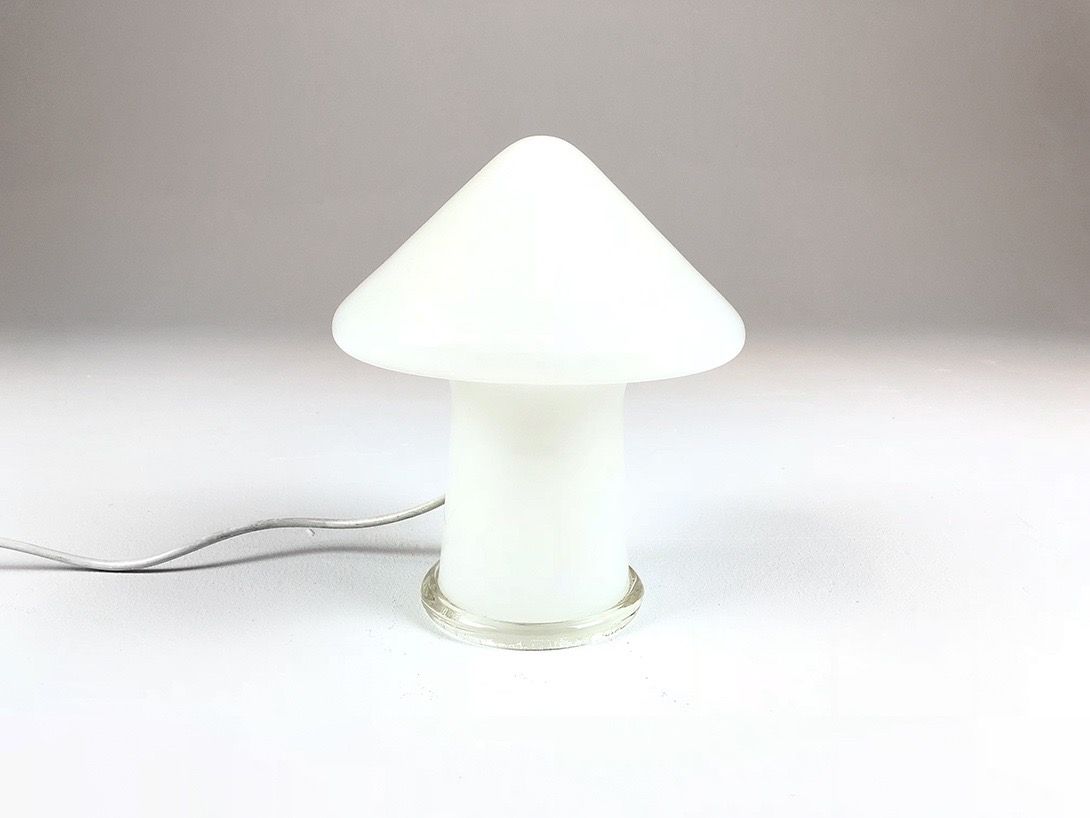 Foto White Glass Mushroom Desk Lamp h23