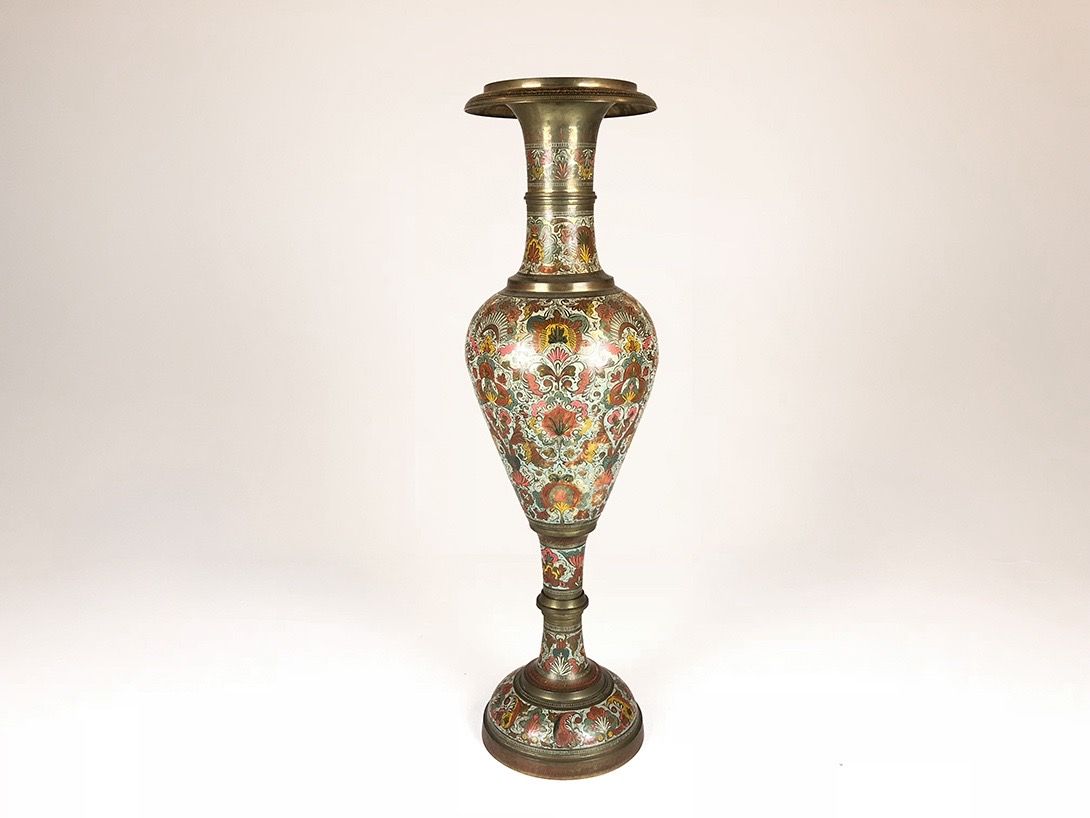 Foto Tall Oriental Brass Vase h90