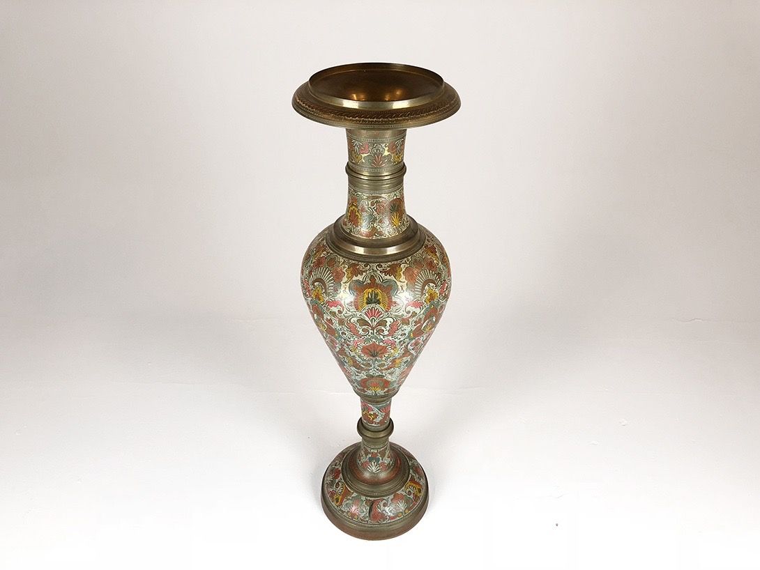 Foto Tall Oriental Brass Vase h90
