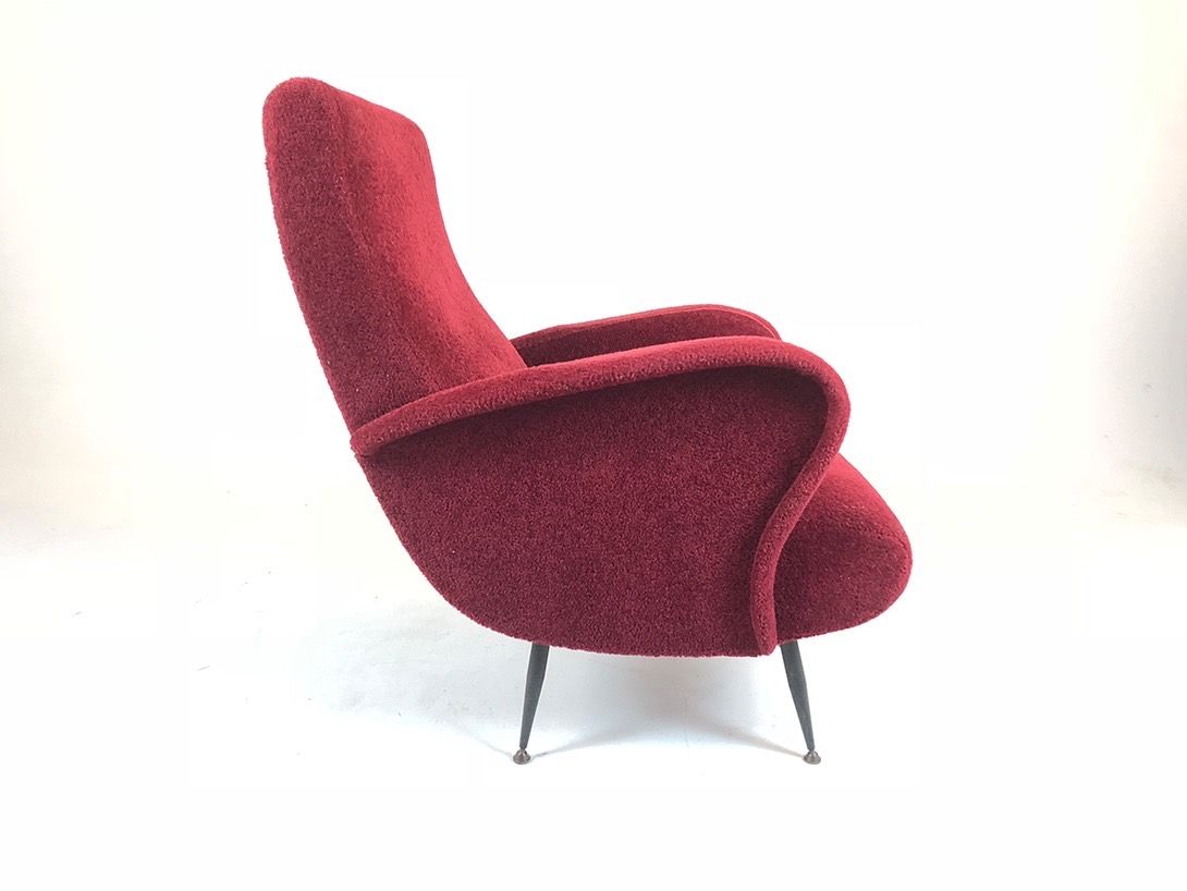Foto Red Charming Armchair Italy 1955