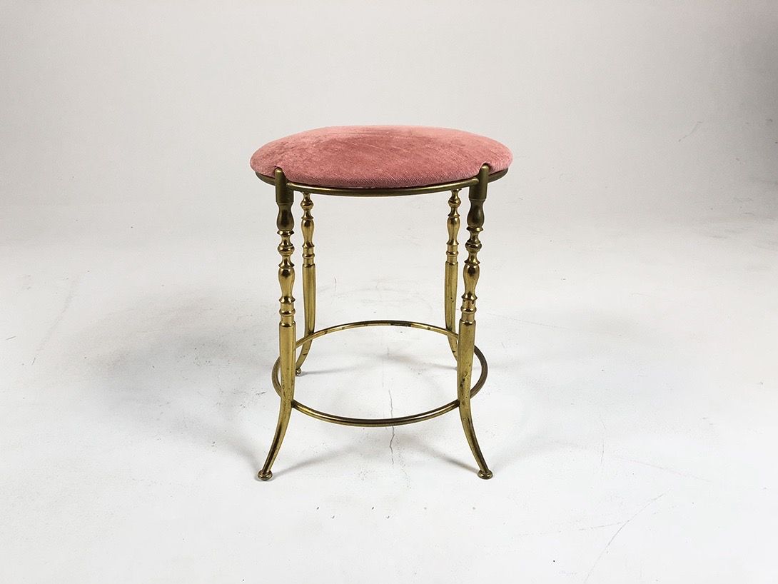 Foto Rose MakeUp Stool with Brass Base 1950