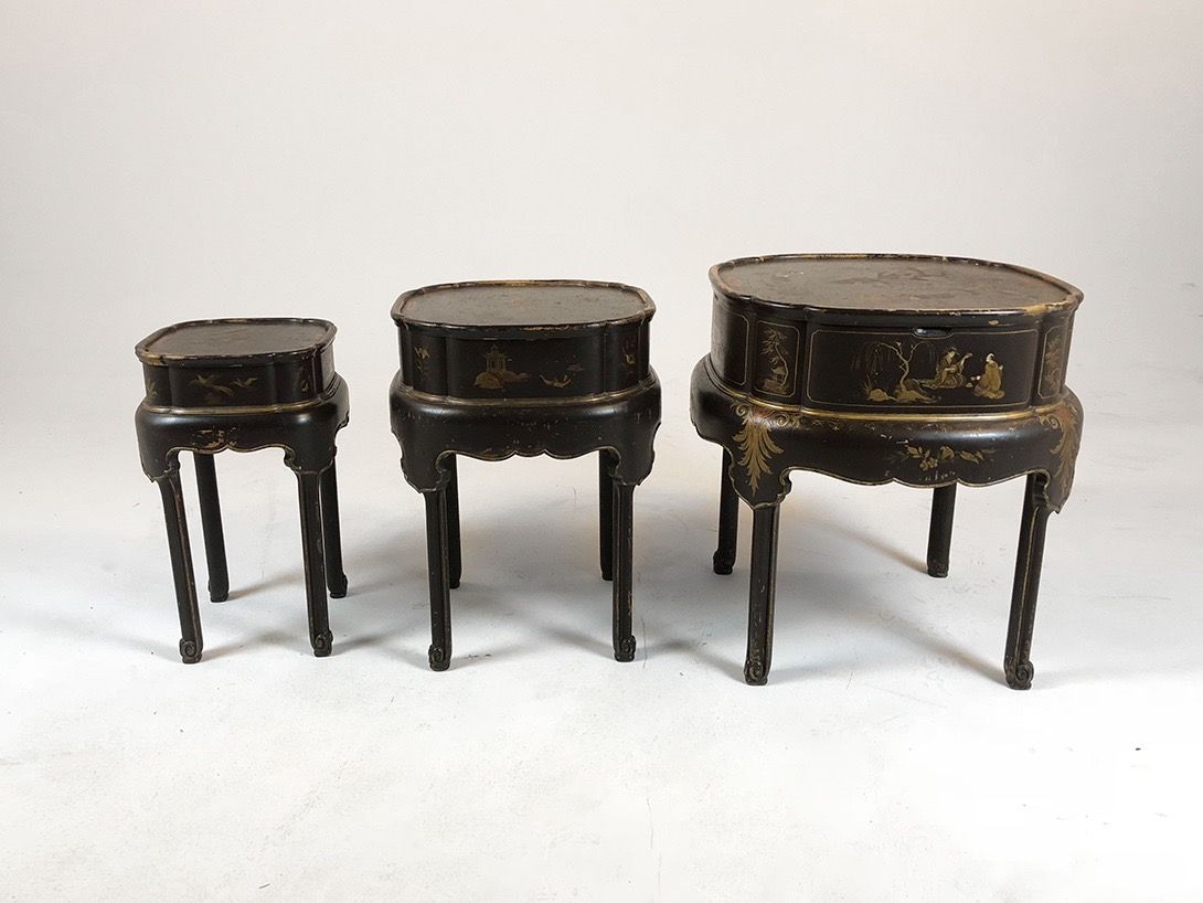 Foto Black Wooden Nesting Tables Asia h59x60