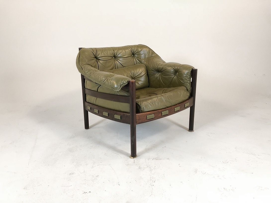 Foto Green Leather Armchair