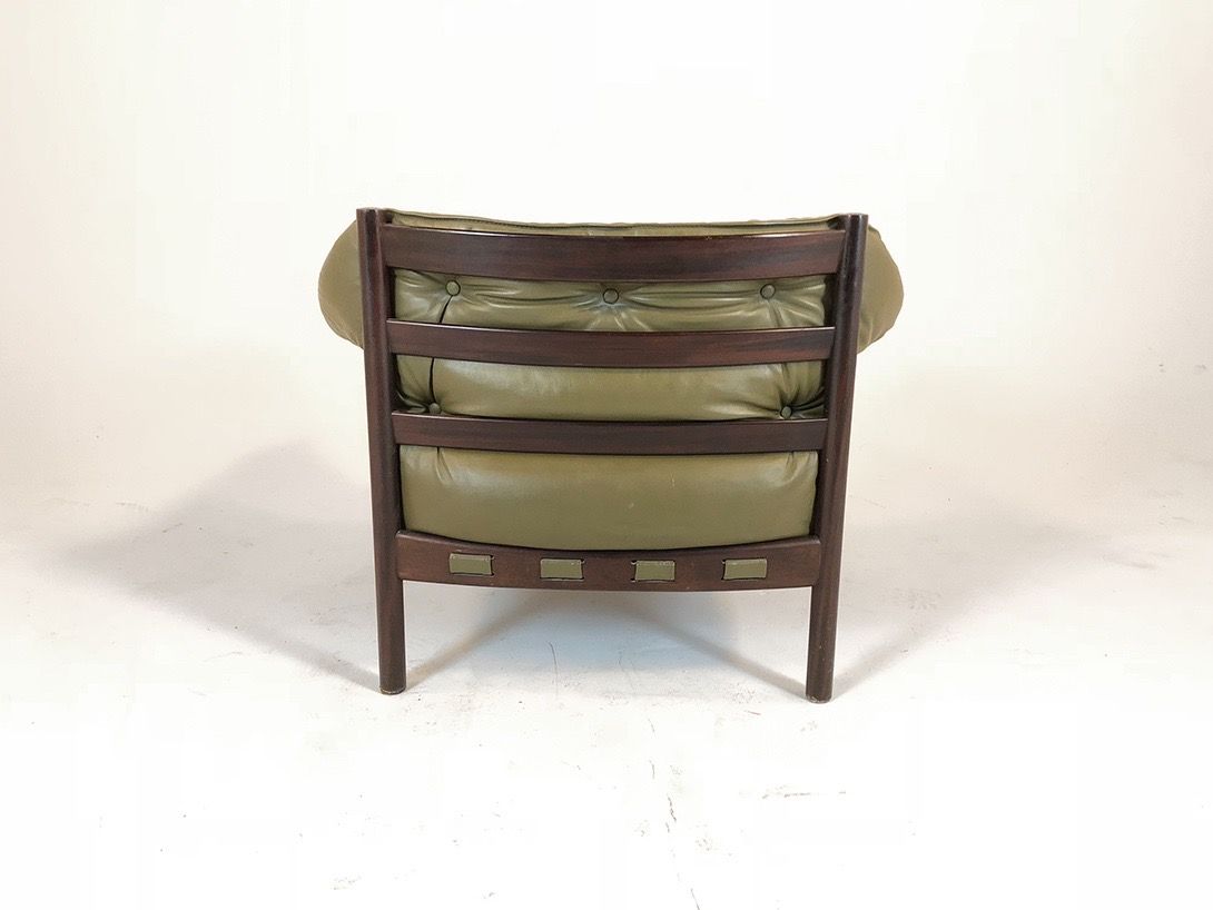 Foto Green Leather Armchair