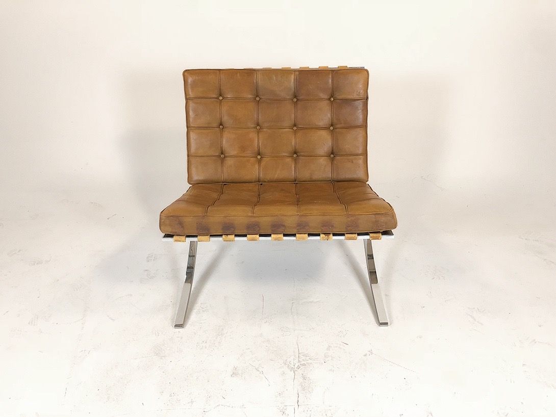 Foto Vintage Cognac Leather Barcelona Chair Mies van der Rohe