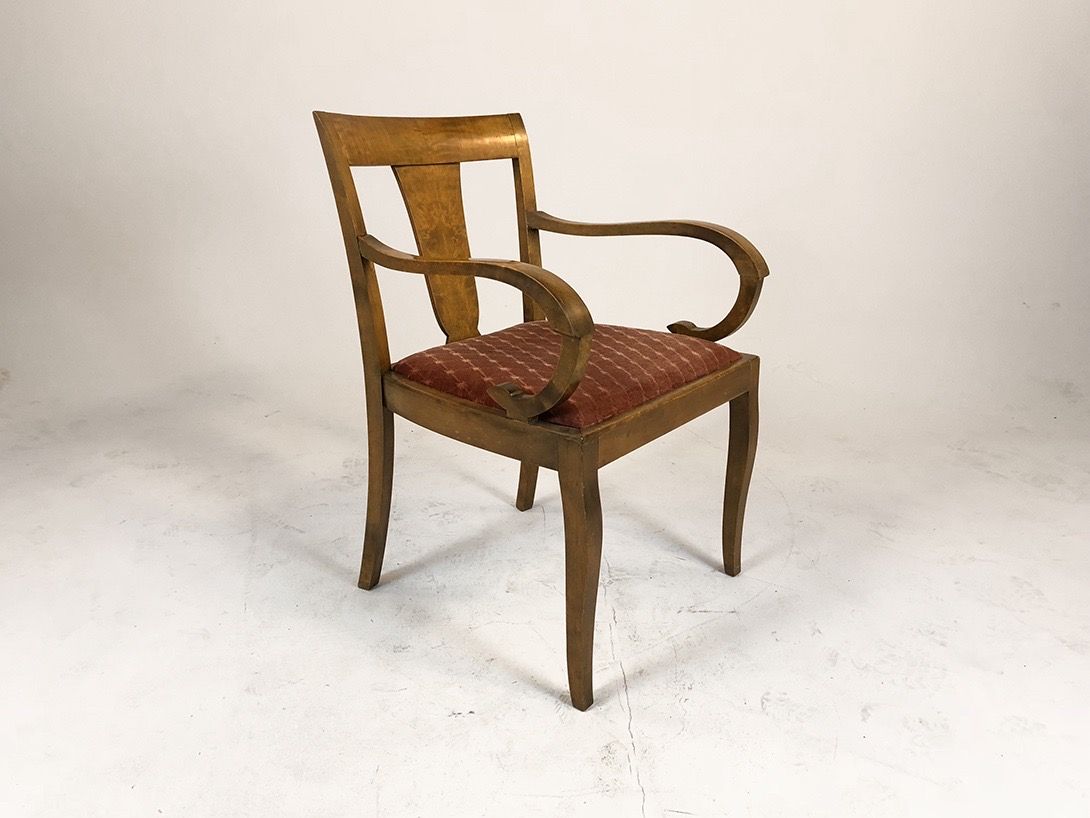 Foto Wooden Armchair with Red Cushion h87x60x60 sh48