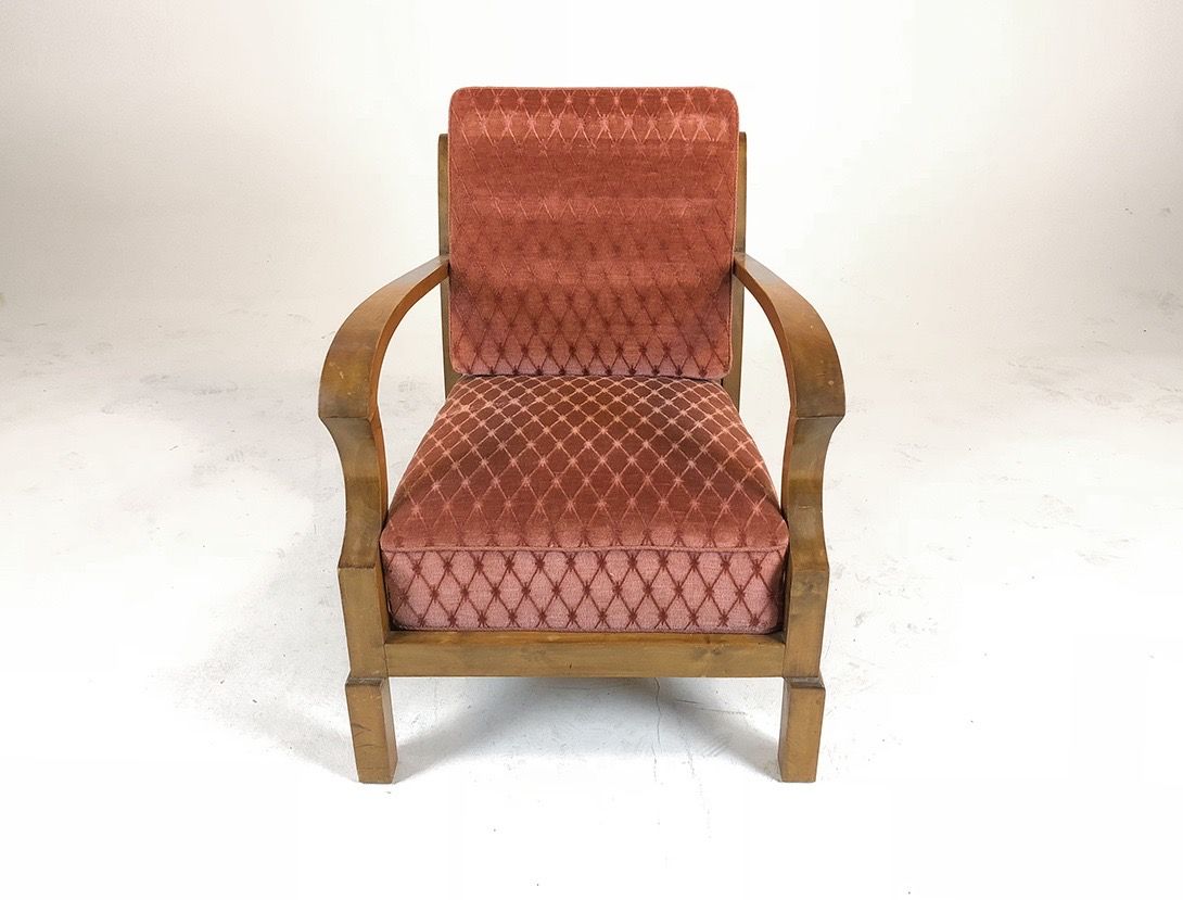 Foto Wooden Art Deco Armchair with Red Structured Upholstery h86