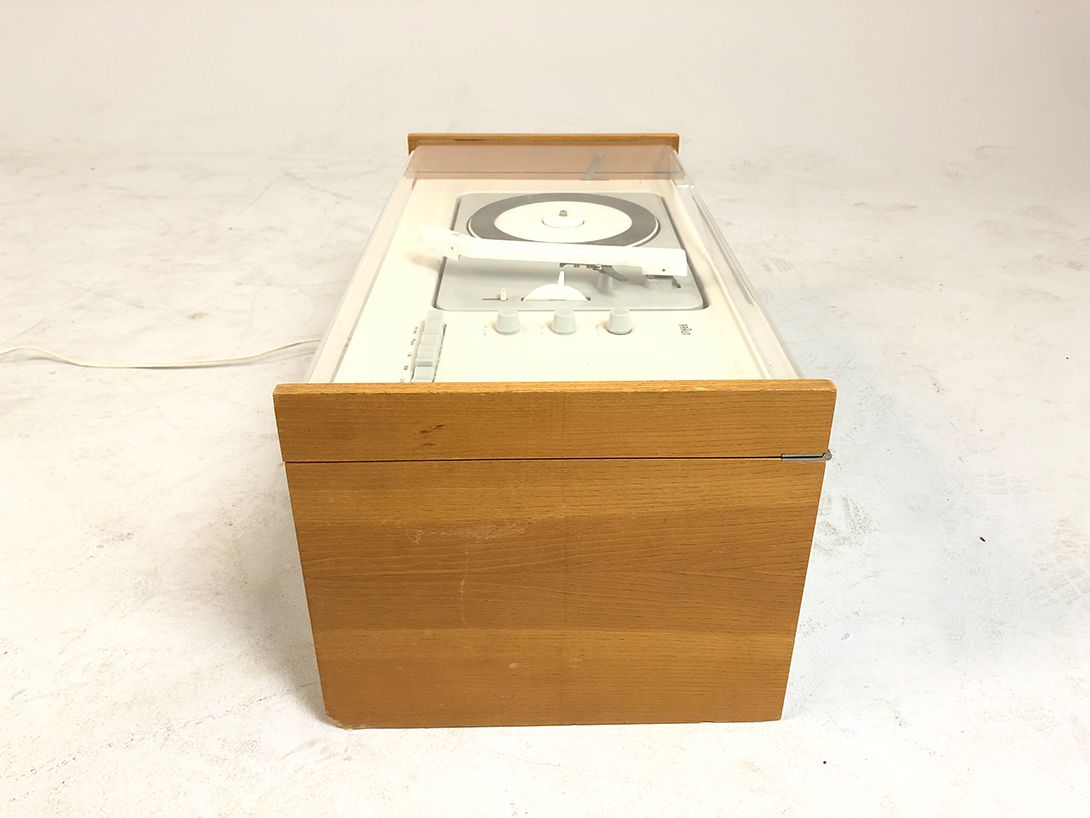 Foto Braun Schneewittchensarg Record Player SK4