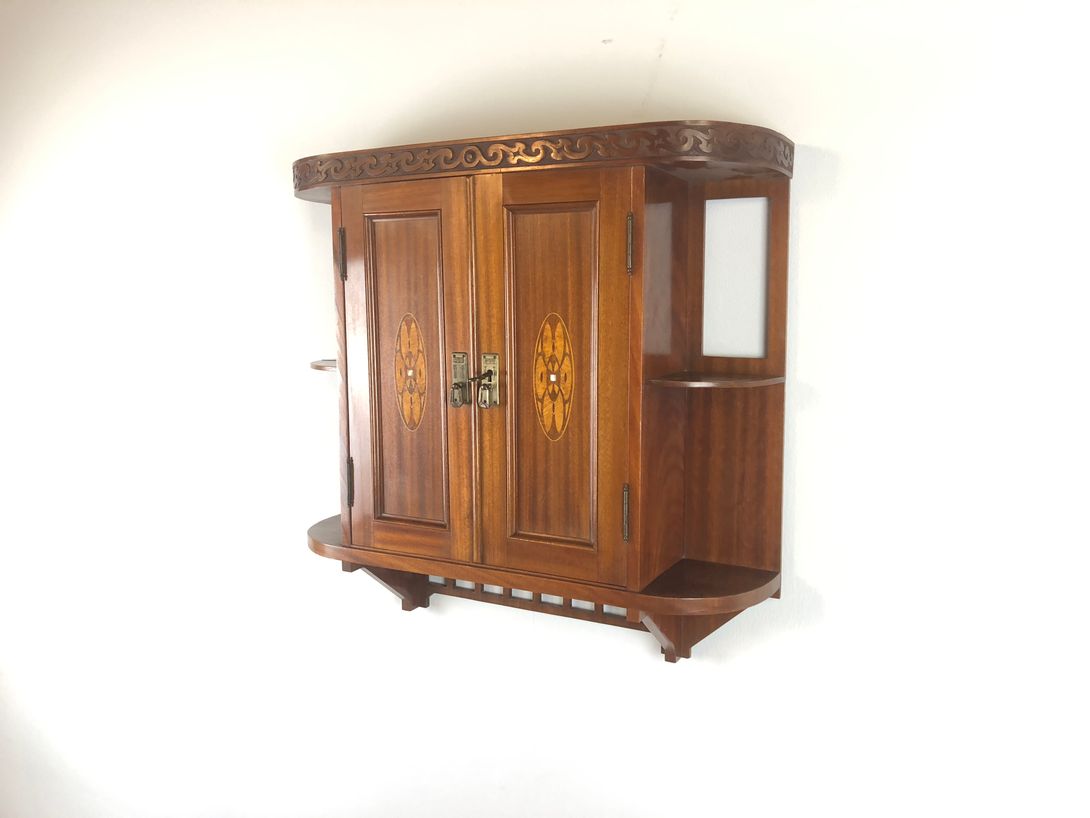 Foto Jugendstil Wall Cabinet Dresden 1905 h63x67x18