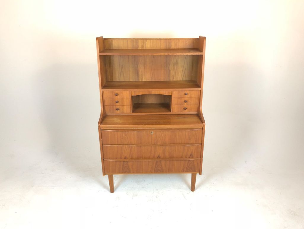 Foto Teak Highboard with Extendable Secretary Unit