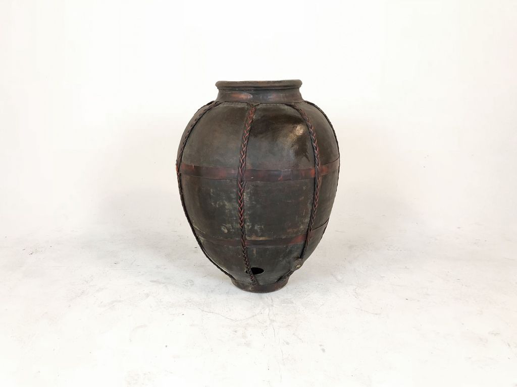 Foto Large Antique Metal Vase h77