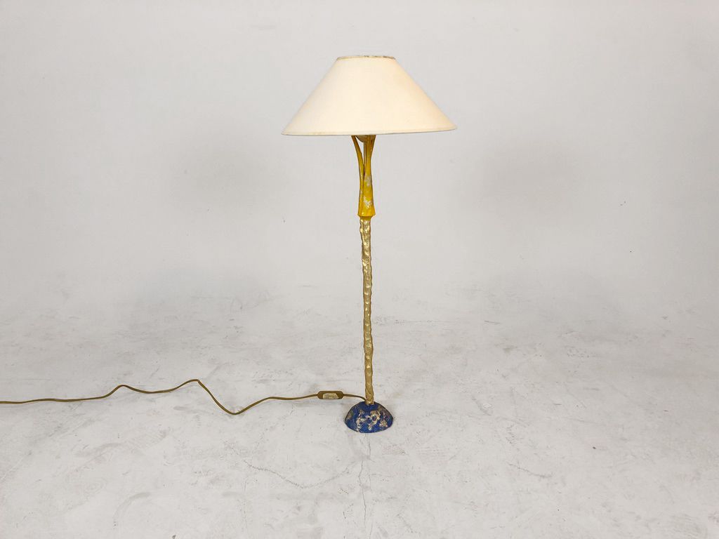 Foto Floor Lamp with Salmon Shade and Gold Stand h80