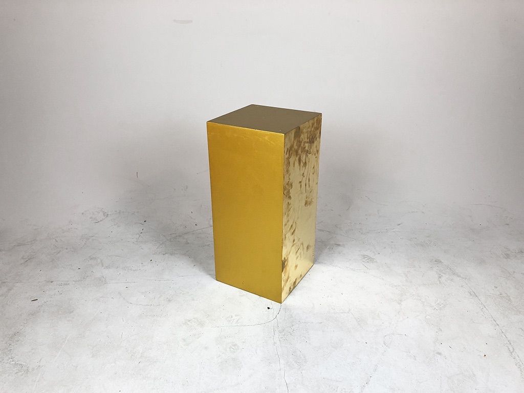 Foto Wooden Column in Golden Color h66cm