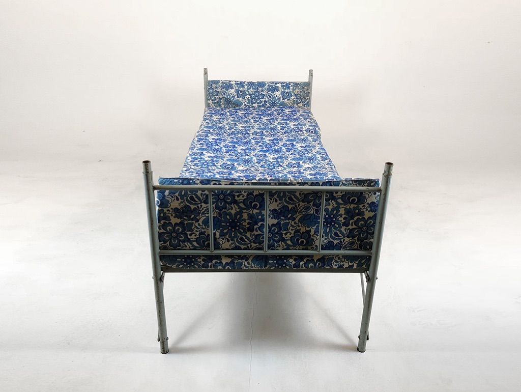 Foto Single Bed with Metal Frame h84x206x85