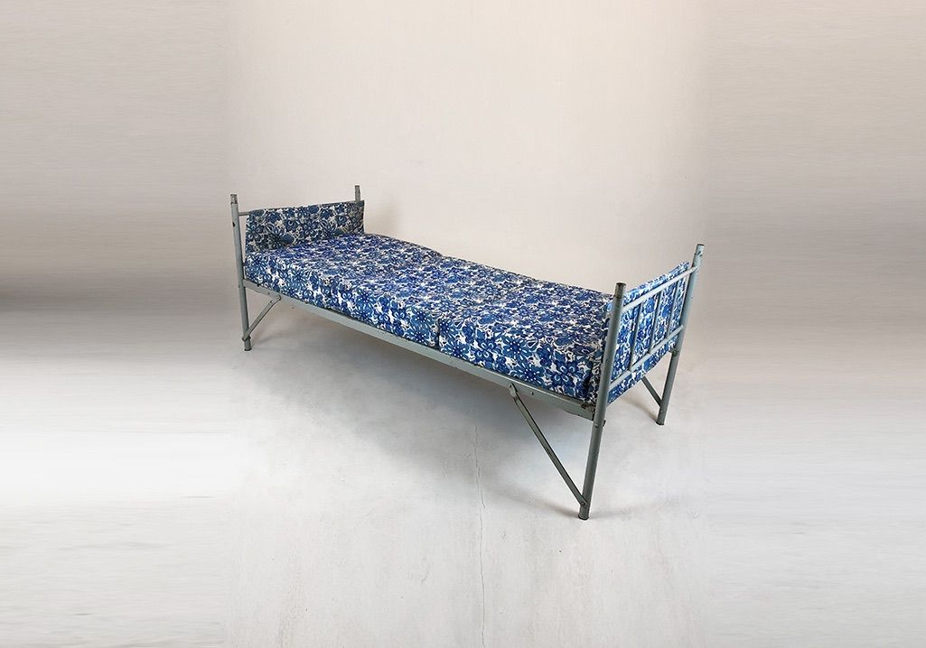 Foto Single Bed with Metal Frame h84x206x85