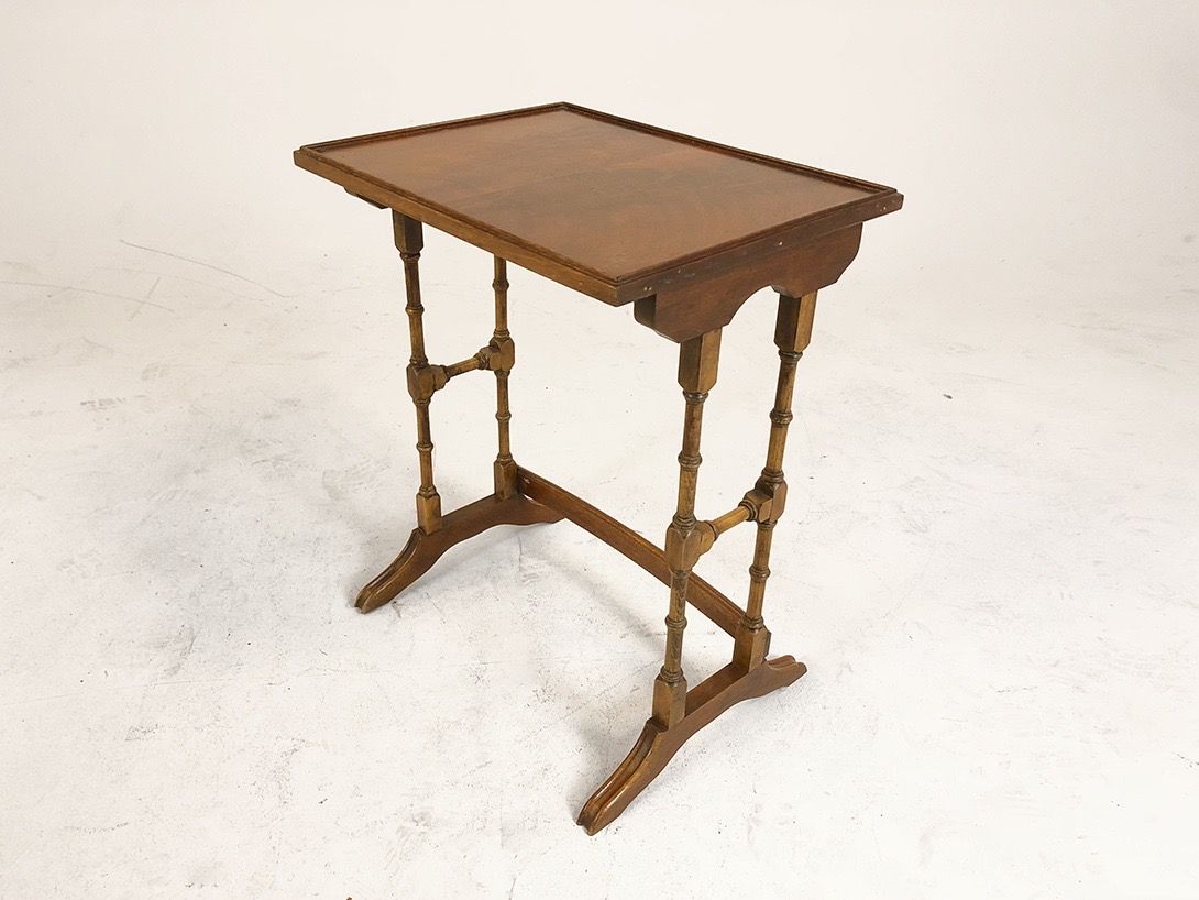 Foto Wooden Nesting Tables h57x51x36