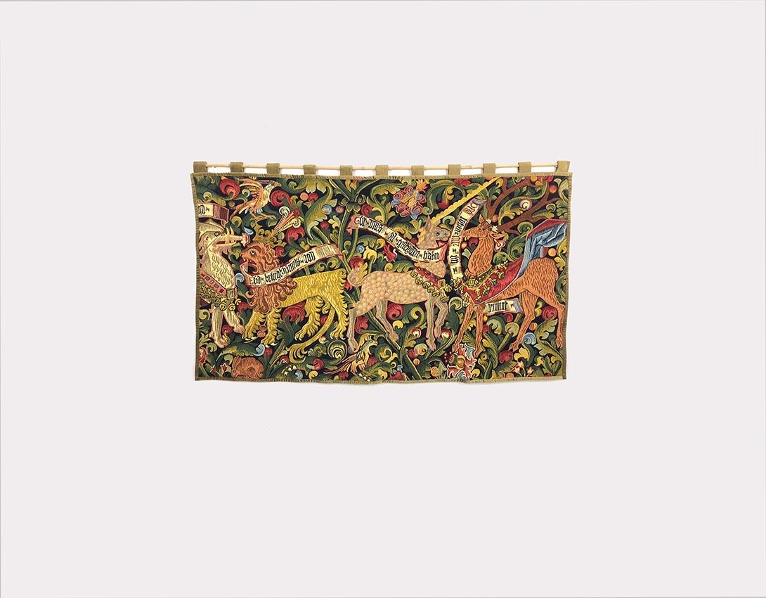 Foto Wall Tapestry with Animal Print h123x190