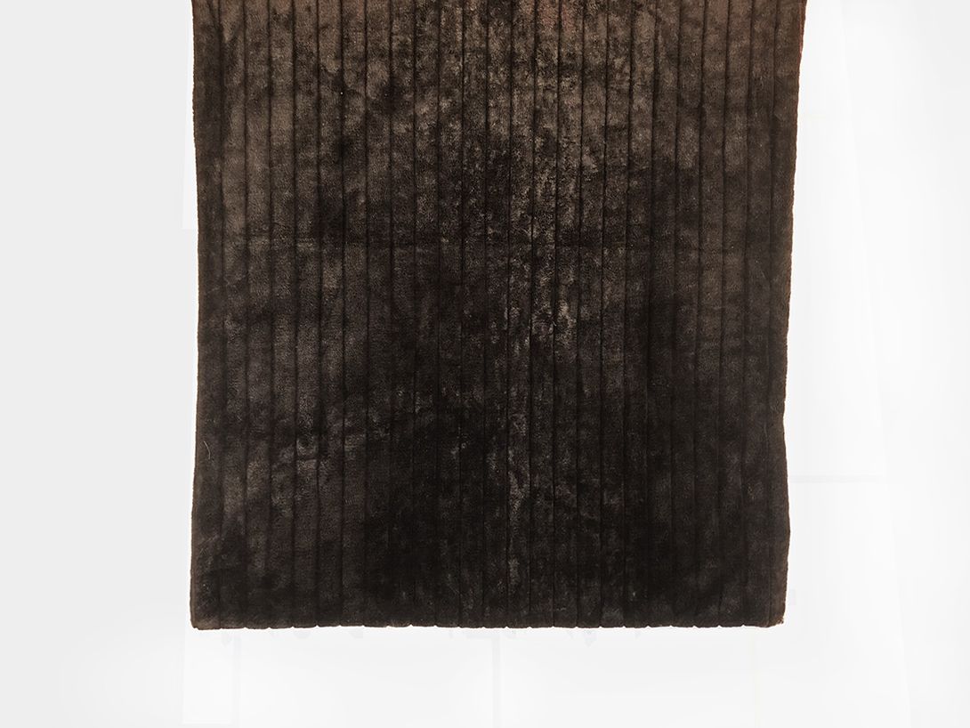 Foto Dark Brown Fake Fur Striped Bedspread 194x150cm
