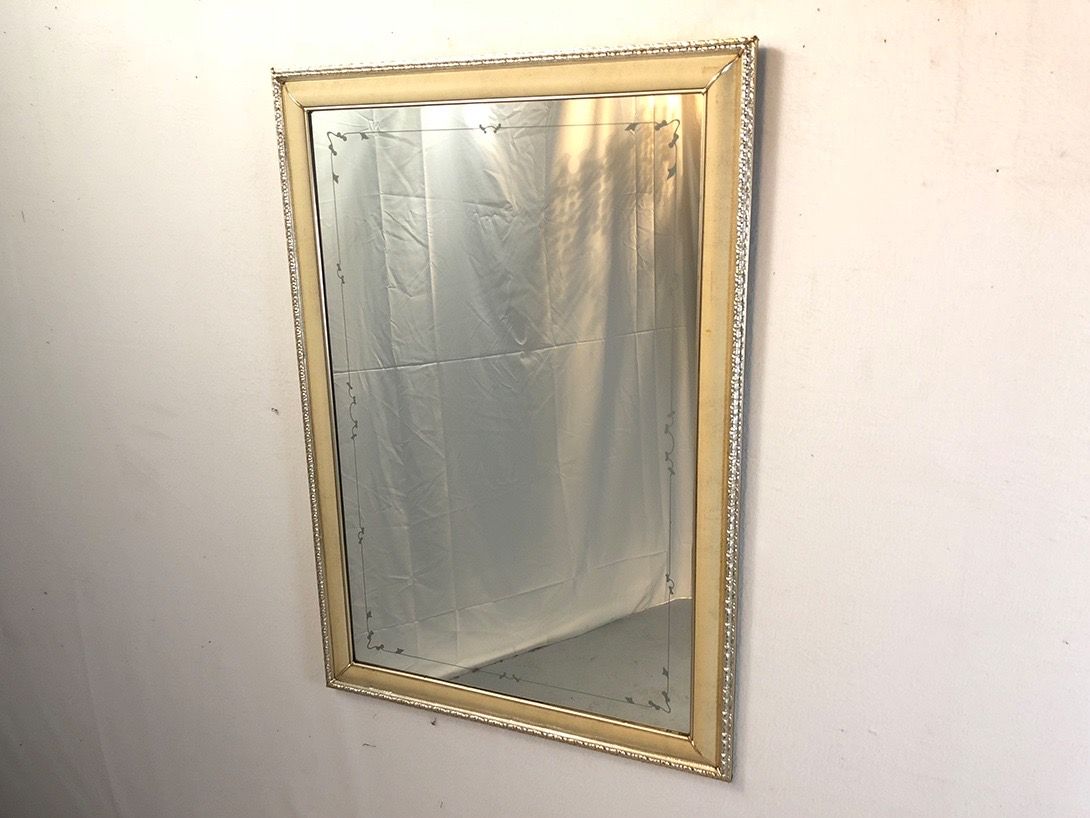 Foto Mirror with Golden Frame