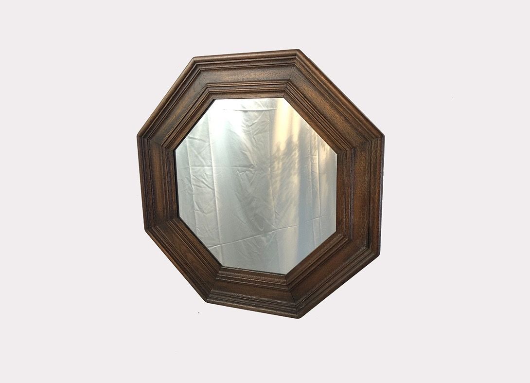 Foto Wooden Octagonal Mirror