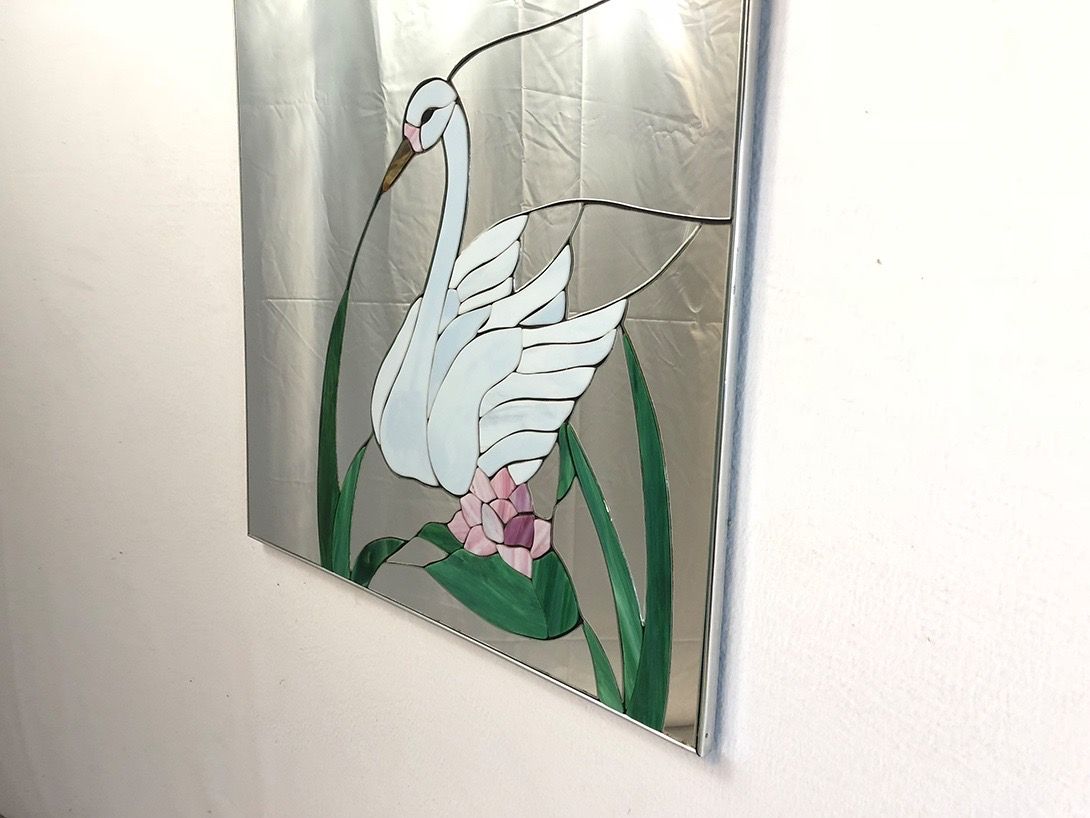 Foto Mirror with Swan and Waterlily