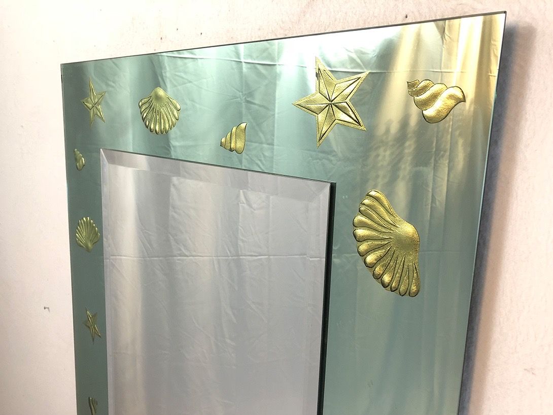 Foto Mirror with Turquoise Frame and Golden Shells