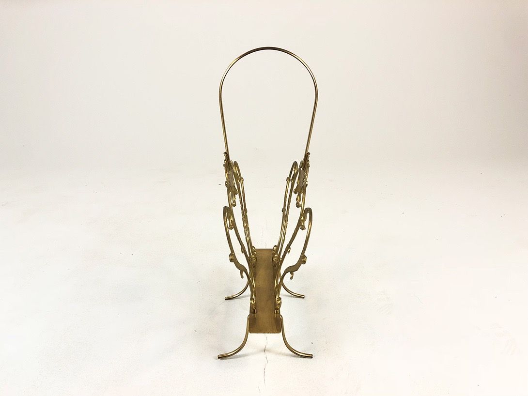Foto Brass Newspaper Rack