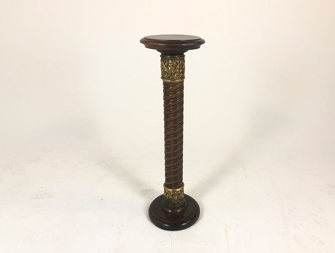 Foto Wooden Column with Golden Ornate Rings France 1885 h85cm
