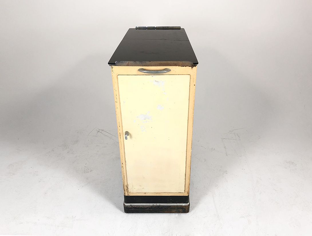 Foto Metal Medical Cabinet h108cm