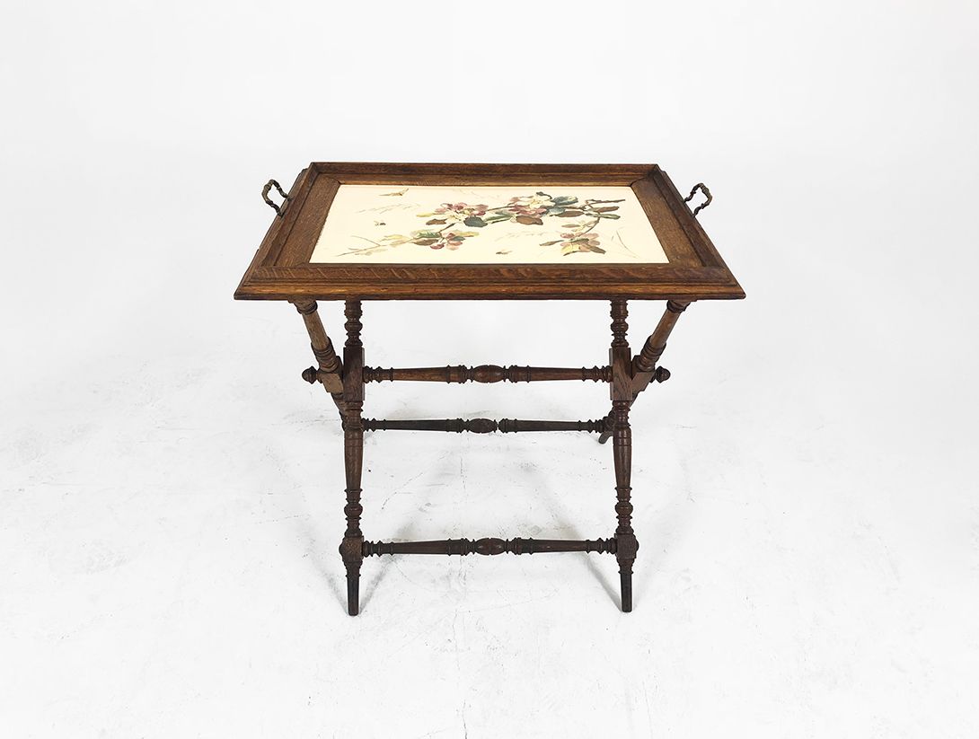 Foto Romantic Tray Table with Rose Detail h75x74x53