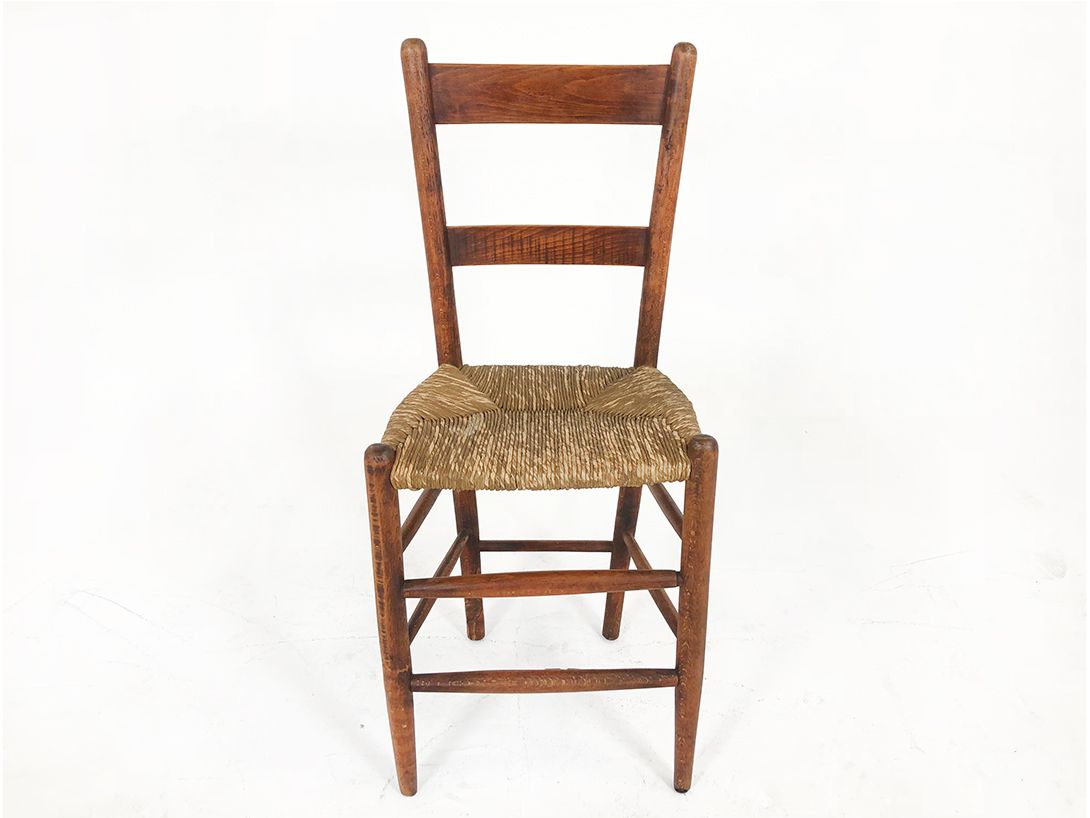 Foto Plaited Rustic Wooden Chair Flanders 1925