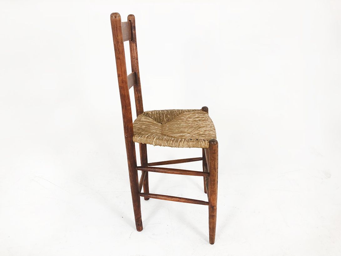 Foto Plaited Rustic Wooden Chair Flanders 1925