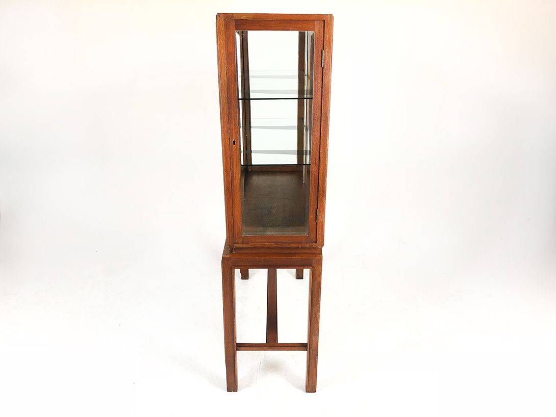 Foto Antique Kodak Glass Cabinet