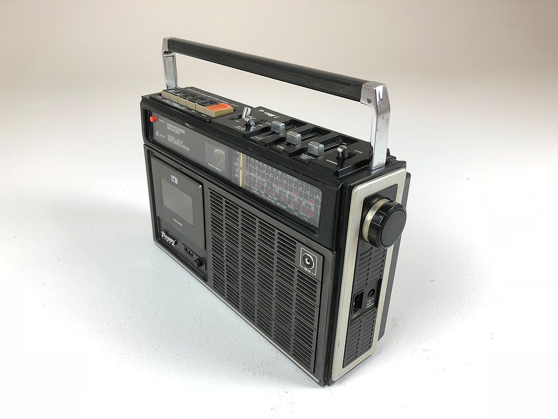Foto Poppy Portable Radio