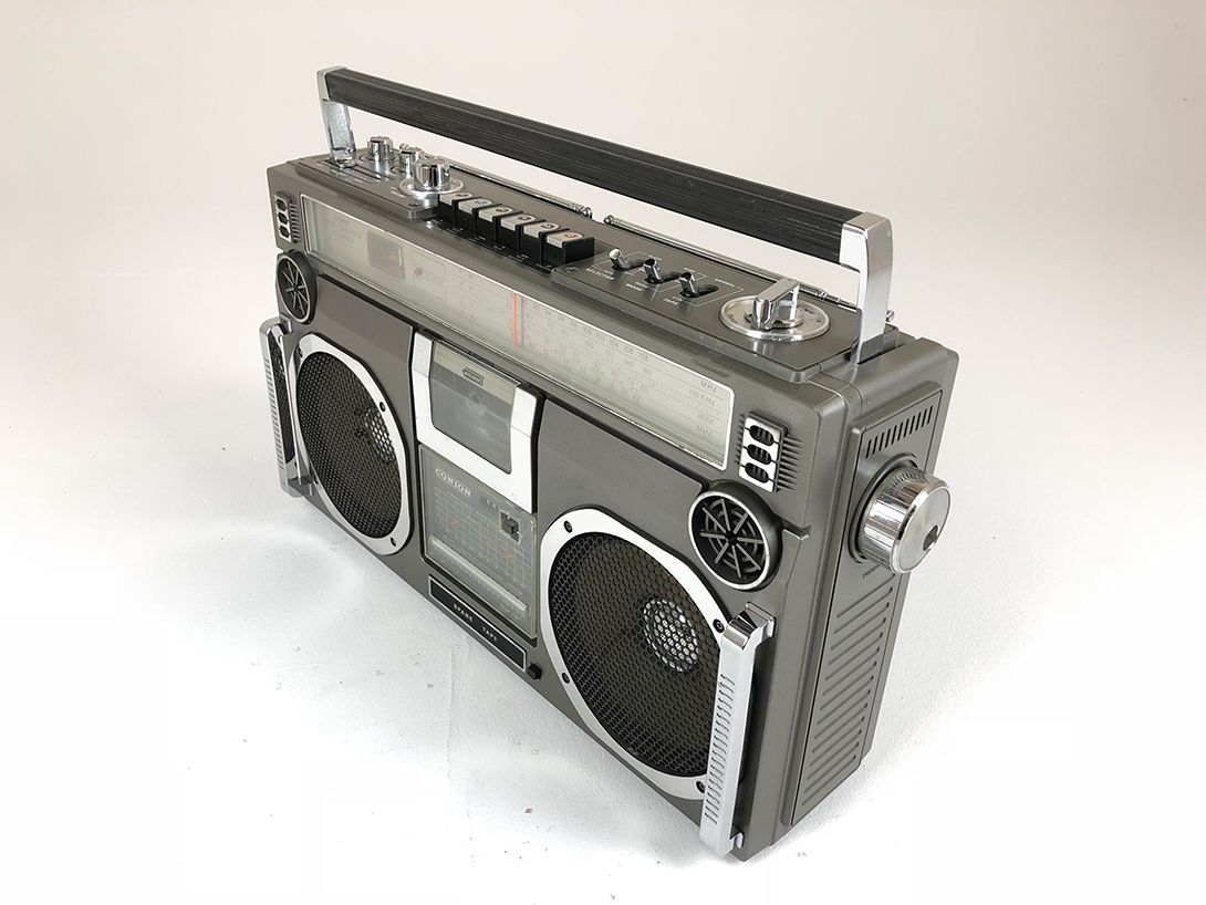 Foto Japanese Conion Stereo Radio and Tape Recorder