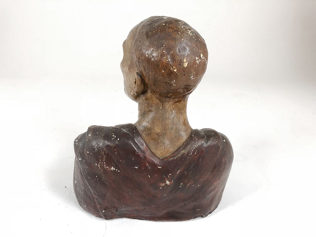 Foto Wooden Sculpture of Monk