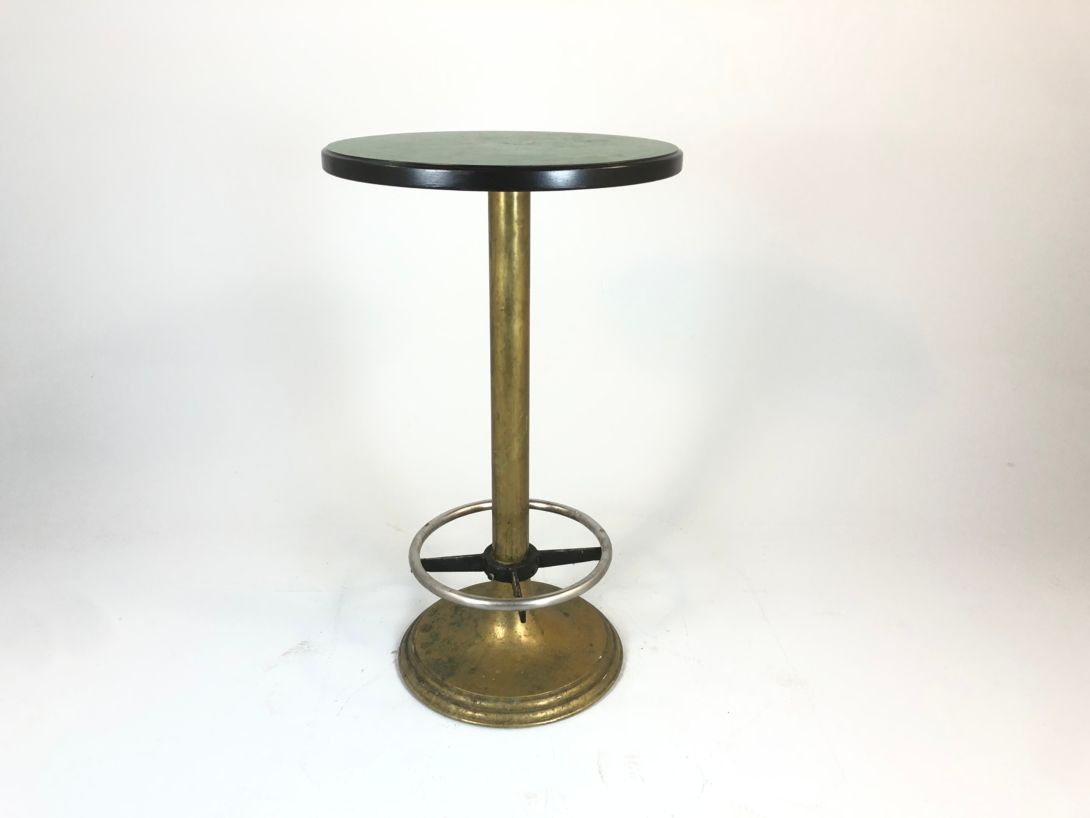 Foto Round Bistro Table with Footrest H112